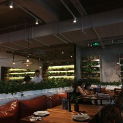 万禾都市农场 Brunch·Bistro(长宁来福士店) User Photo