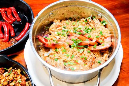 丝恋丝娃娃(南国花锦店)