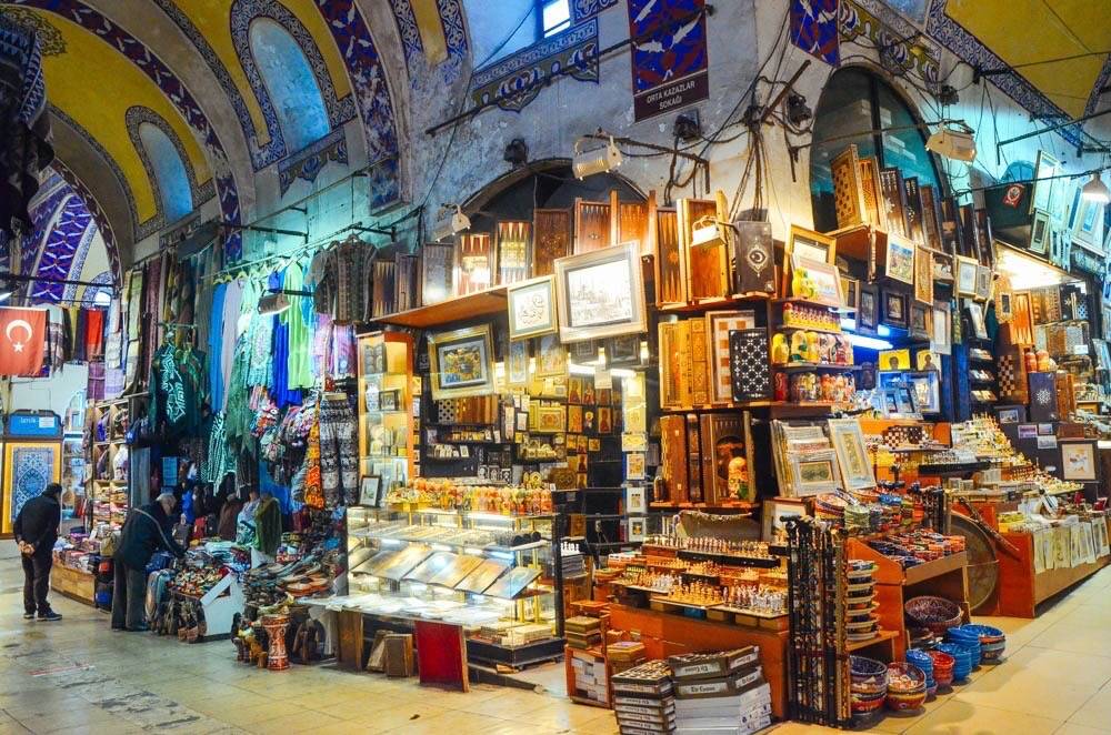 ตลาดแกรนด์บาซาร์ (Grand Bazaar)