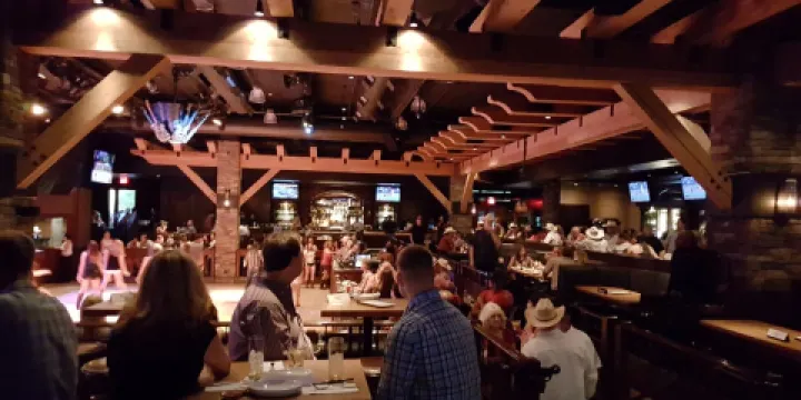 THE RANCH Restaurant & Saloon