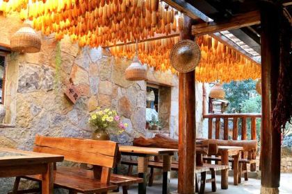 石林彝米水乡客栈