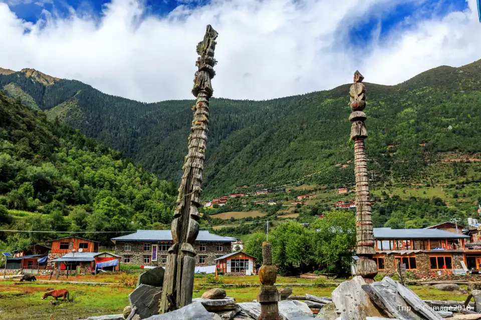2_Yubeng Village