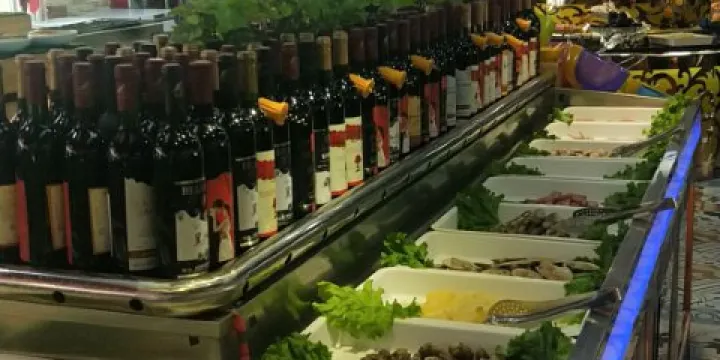 品澤天下自助餐廳