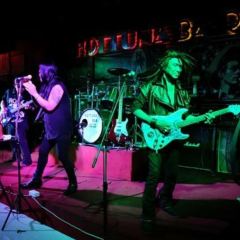 Hot Tuna Bar User Photo