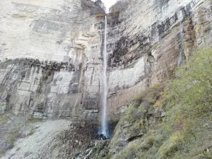 Kinchkha Waterfall