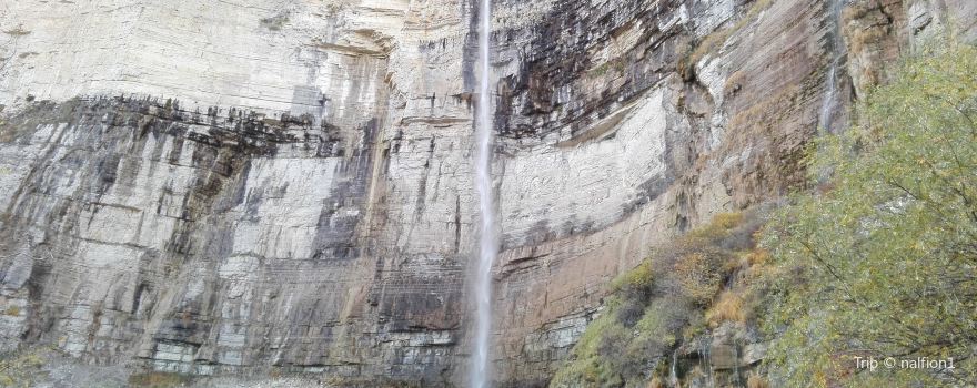 Okatse (Kinchkha) Big Waterfall