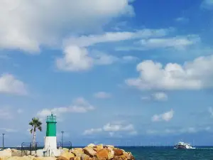 Santa Pola Lighthouse (Faro De Santa Pola)