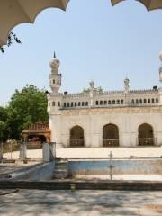 Paigah Tombs