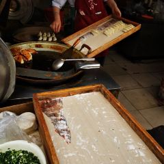 海鮮味骨湯餛飩店(小董鍋貼)張用戶圖片