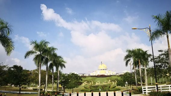 Bukit Kayangan Palace