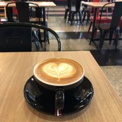 Kiss Food & Drinks 2 Second Road User Photo