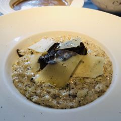 Chartres Garden User Photo