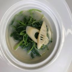 Zheng YuanShang Hai GongGuan User Photo