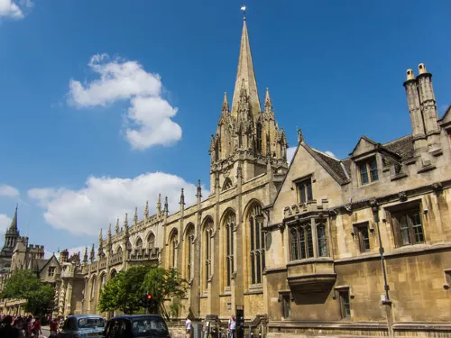 Visiting Oxford City? These 12 Places Should Not Be Missed!