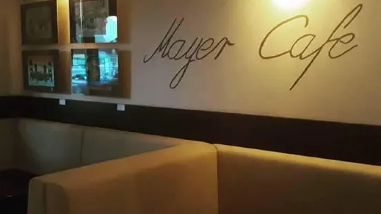 Mayer cafe