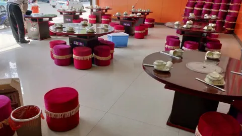 富源酸菜土猪脚(石林店) in Shilin