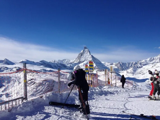 TOP 5 Famous Ski Resorts in Switzerland: Take the Coolest Ski Photo This Winter!