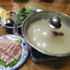 CHANG HAI GU CHANG CAI YANG XIN LU DIAN 여행 사진