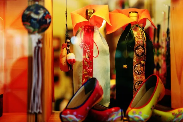 Seoul's 8 Top Commercial Areas That the Shopper in You Won't Want to Miss