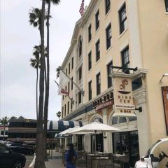 NINE-TEN Restaurant & Bar User Photo