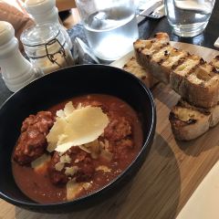 Yarrawood Cellar Door and Cafe User Photo