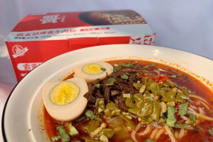 牛楠楠(華貿店)