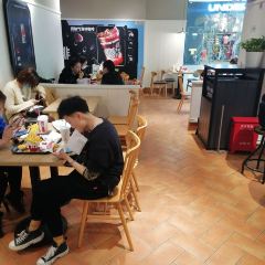 肯德基(乌市经开万达店) User Photo