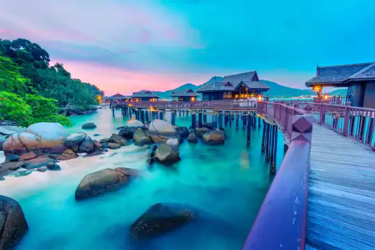 プーラウ·パンコール·ラウト周辺のホテル