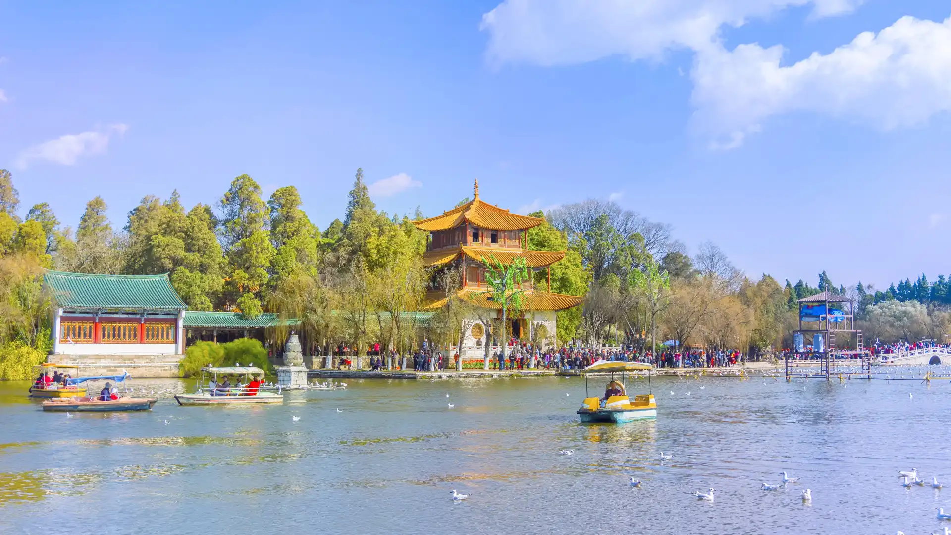 Các khách sạn gần Kunming Daguan Park