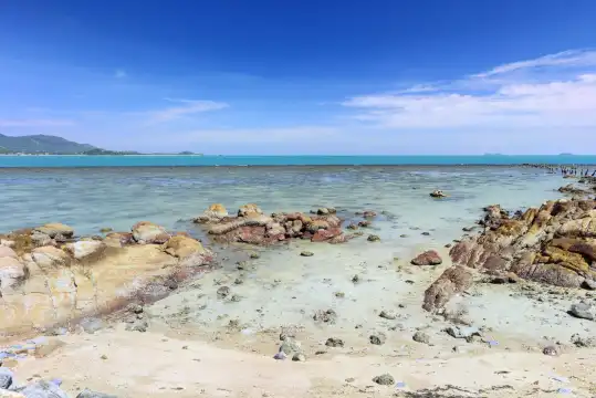 Hotels near Hat Bang Rak beach