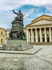 Max-Joseph-Platz