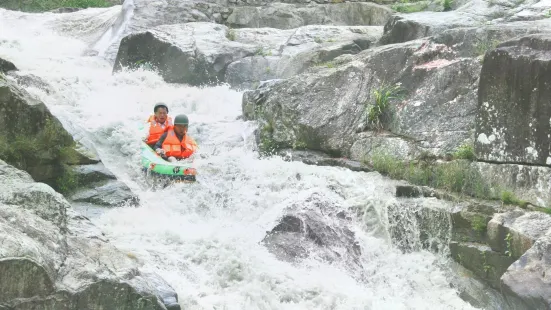 Jiamen Gorge Rafting