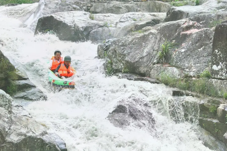 Jiamen Gorge Rafting