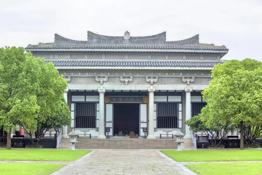 漢廣陵王墓博物館