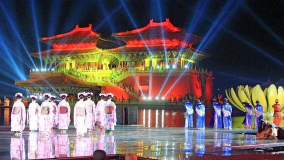 Song Dynasty Dongjing Dreaming