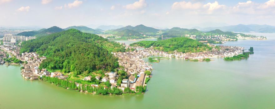 Dongqian Lake