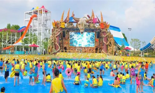 Zhonghua Jun Waterpark