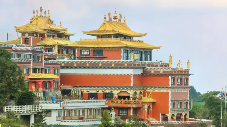 Hotels in Simalchaur Syampati