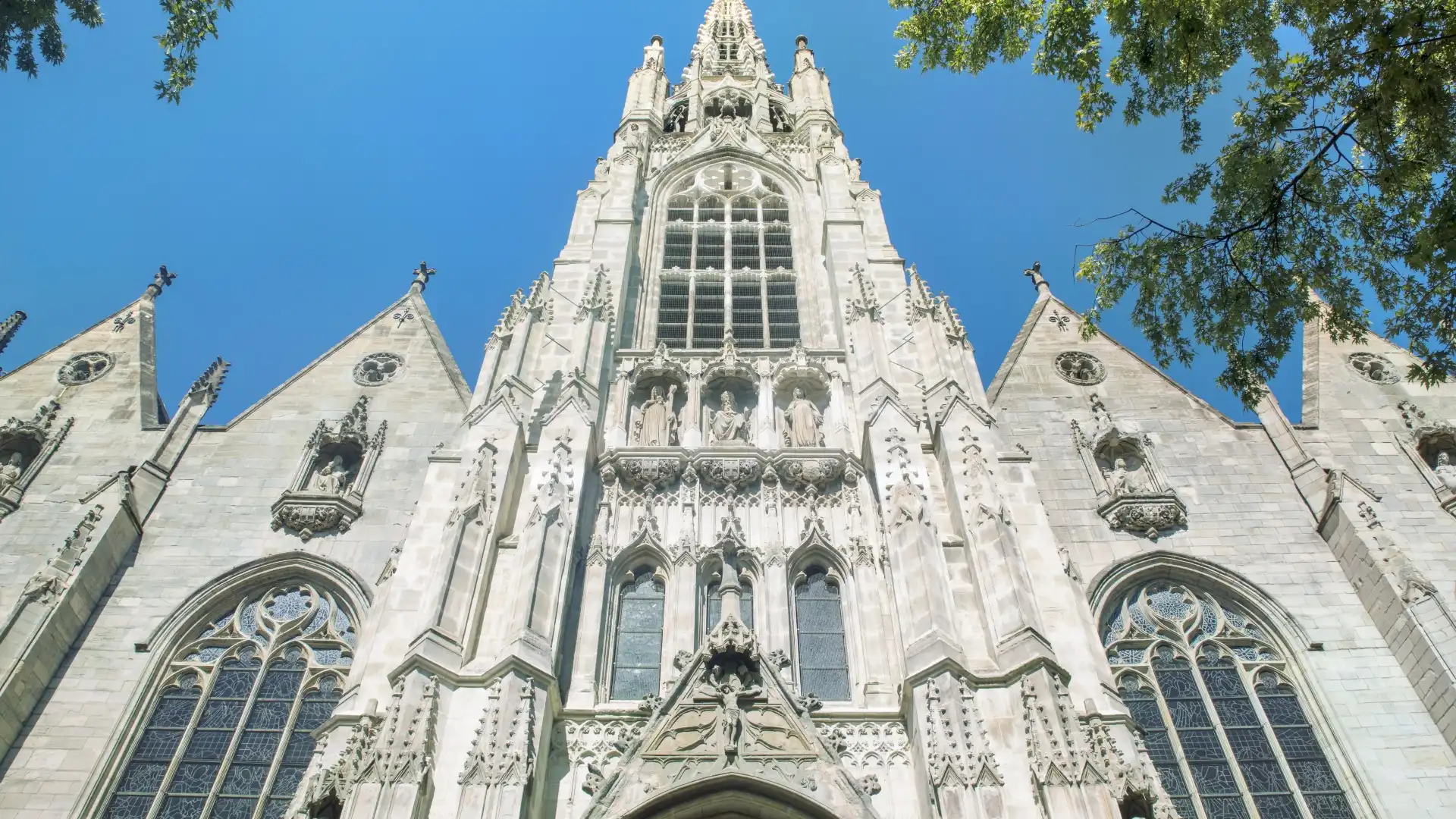 Hotels near Eglise St-Maurice