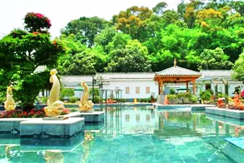 Headstream Hot Spring