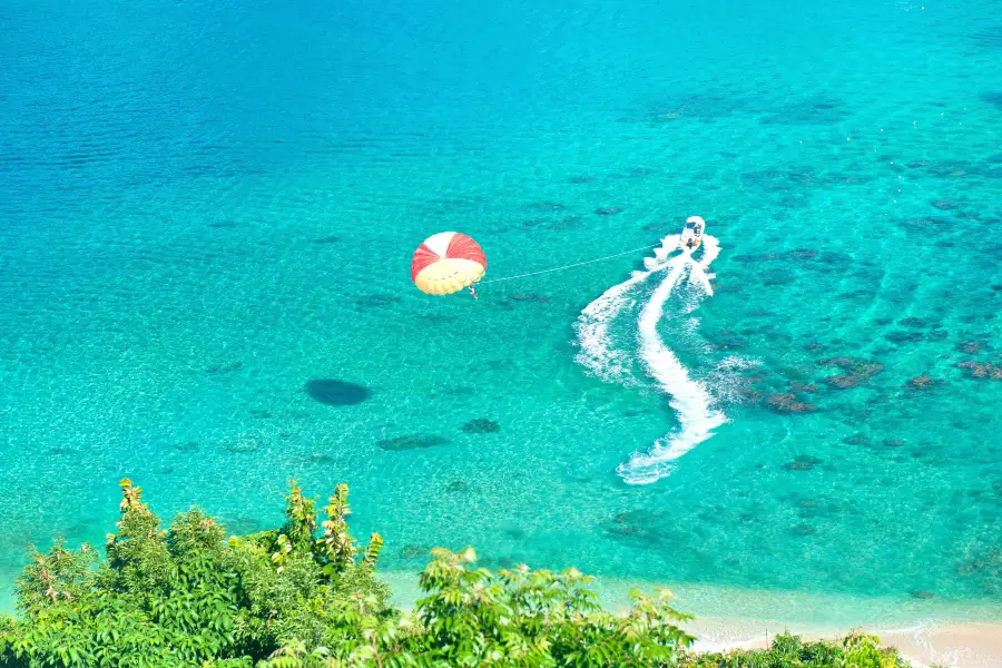 Sea Parasailing