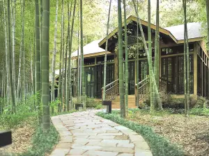 Huanxiu Resort & SPA Hotel