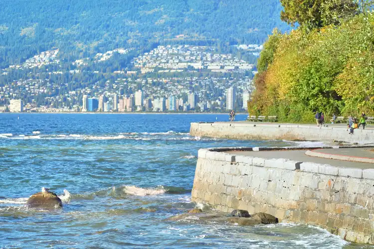 Hotel dekat Seawall in Vancouver