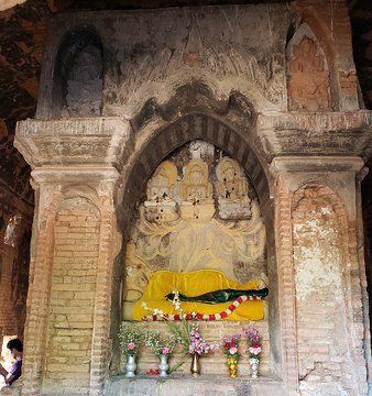 Nat Hlaung Kyaung