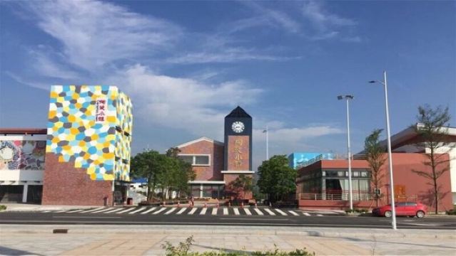 法國+阿維尼翁+瓦朗索勒+聖十字湖【普羅旺斯-中文包車】