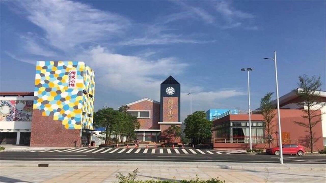 法國+阿維尼翁+瓦朗索勒+聖十字湖【普羅旺斯-中文包車】