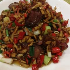 YI GU REN TU CAI GUAN User Photo