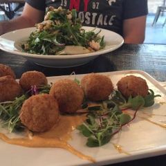 Moose and Gibson User Photo