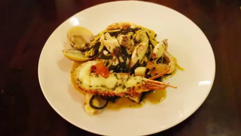 MadeInItaly Italian Restaurant | Free pickup & drop-off service in Komodo
