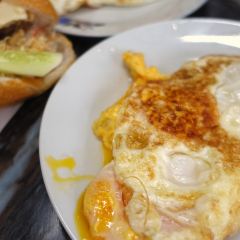 Banh My Pho Hue User Photo
